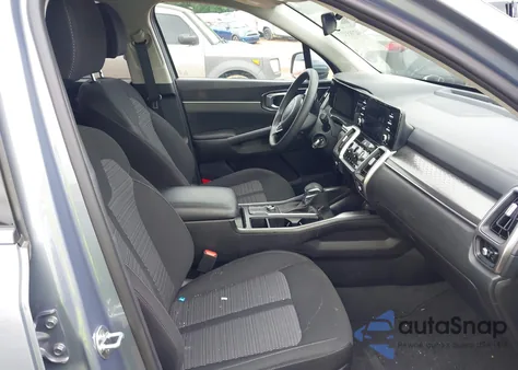 2023 Kia Sorento Lx z USA, uszkodzony, nr VIN 5XYRGDLC4PG162699